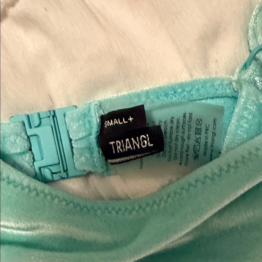 Triangl Swimwear Aqua Bra - Picture 5 of 7